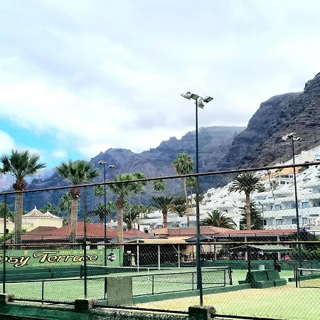 Апартаменты Pleasant Apartment In Santiago Del Teide With Shared Pool
